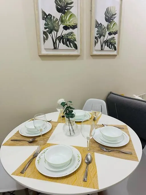 Apartment Uptown Bliss-Modern 1Br Condo With Balcony In Bgc Manila Philippines