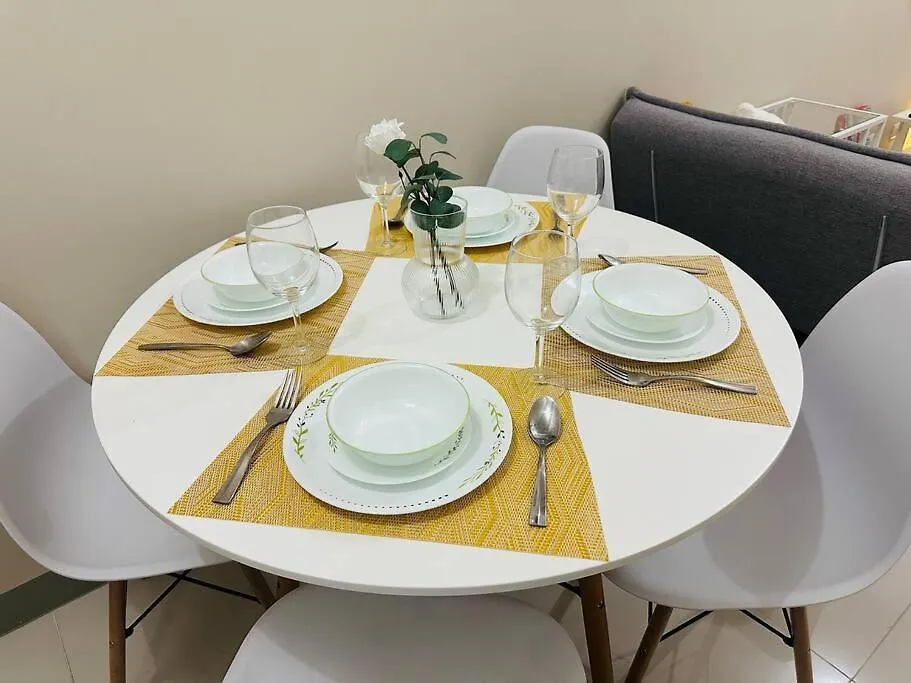 Uptown Bliss-Modern 1Br Condo With Balcony In Bgc Manila