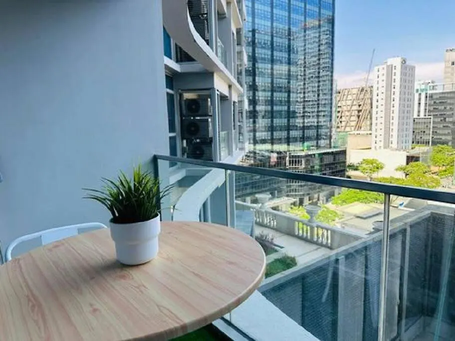 Apartment Uptown Bliss-Modern 1Br Condo With Balcony In Bgc Manila