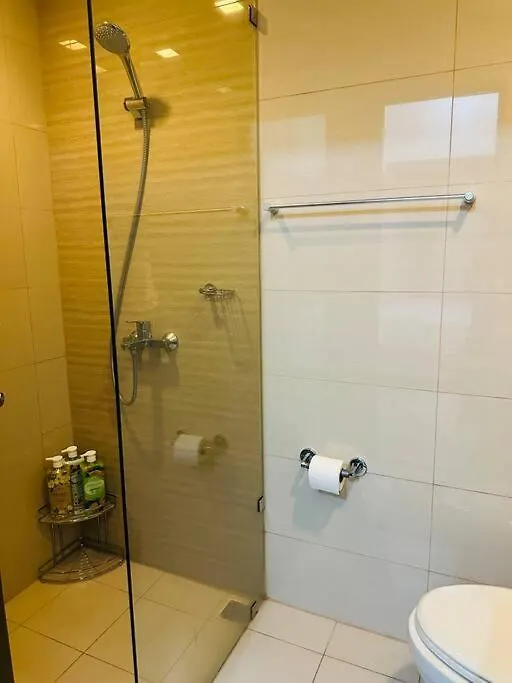 Uptown Bliss-Modern 1Br Condo With Balcony In Bgc Manila Apartment